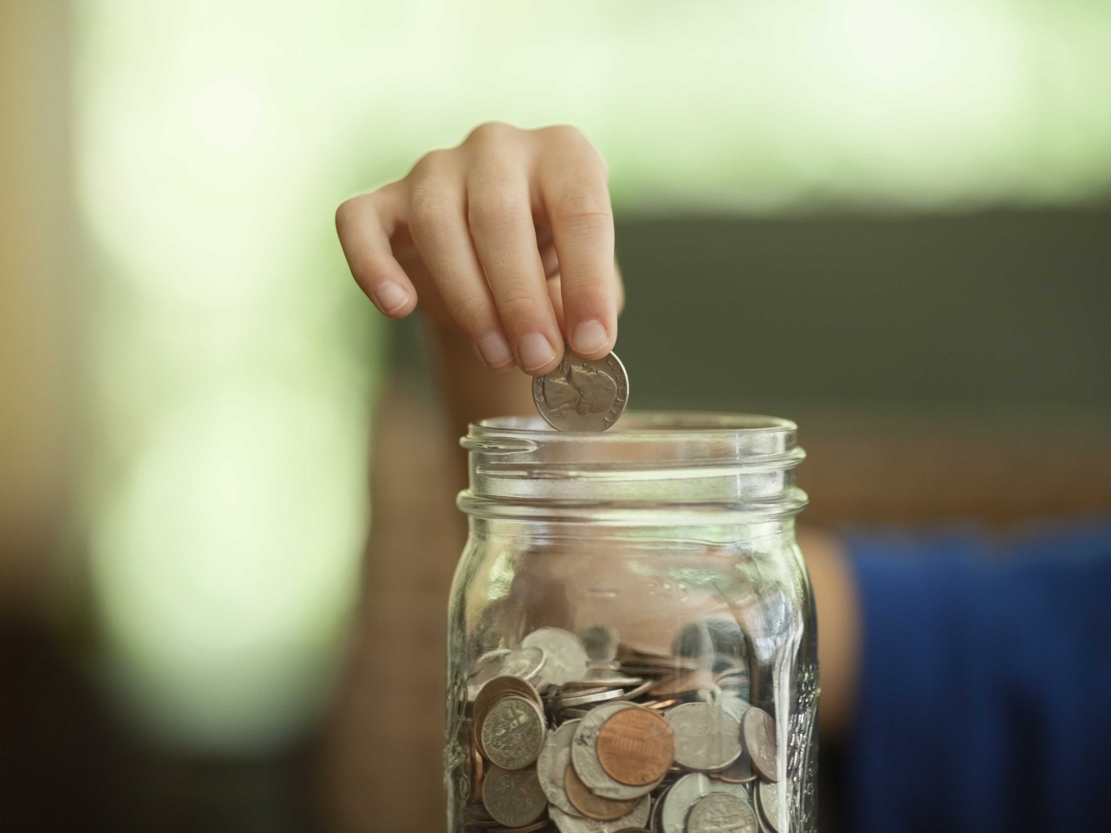 Atlanta schools offer $3K to lure teachers for online class